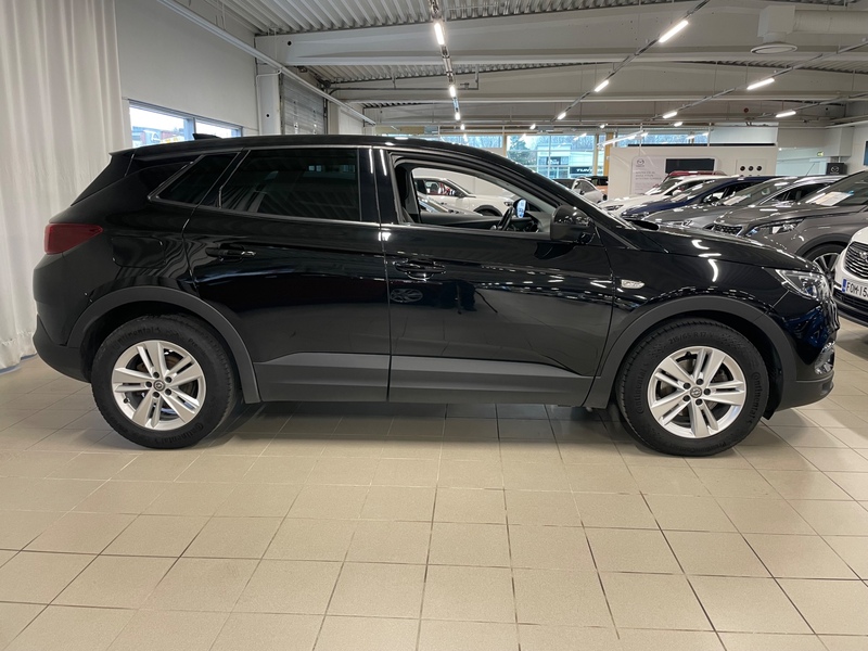 Opel Grandland X vaihtoauto