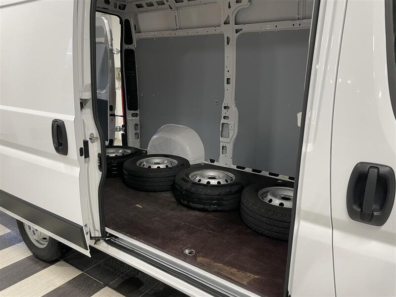 Opel Movano vaihtoauto