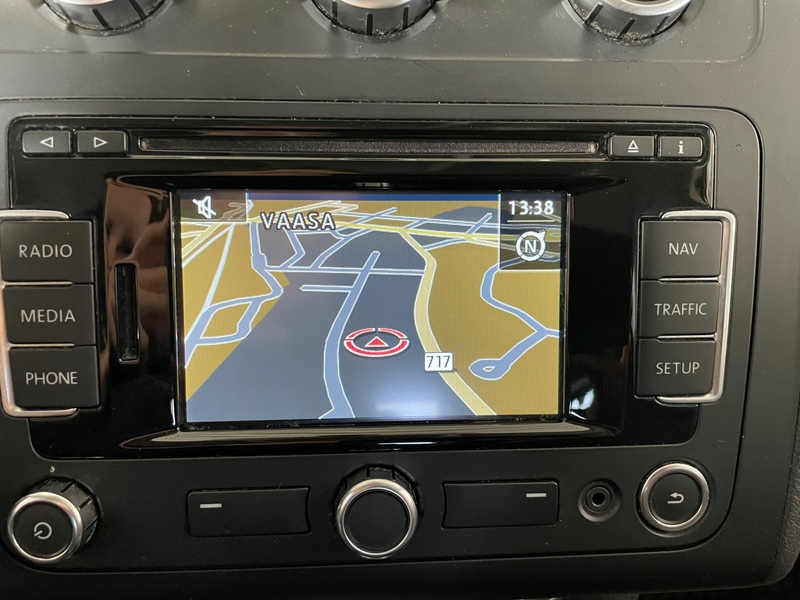 Volkswagen Touran vaihtoauto