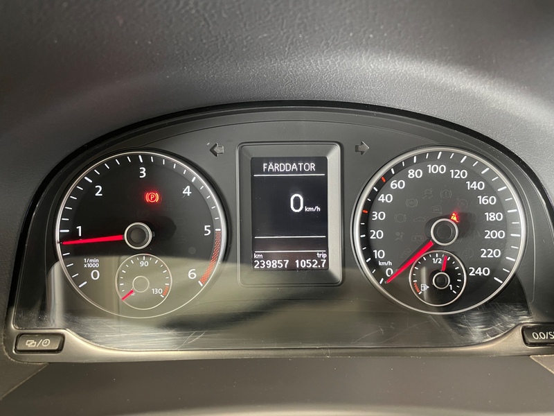 Volkswagen Touran vaihtoauto