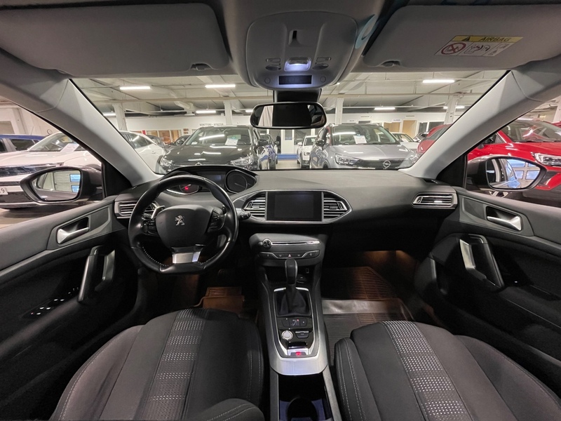 Peugeot 308 vaihtoauto