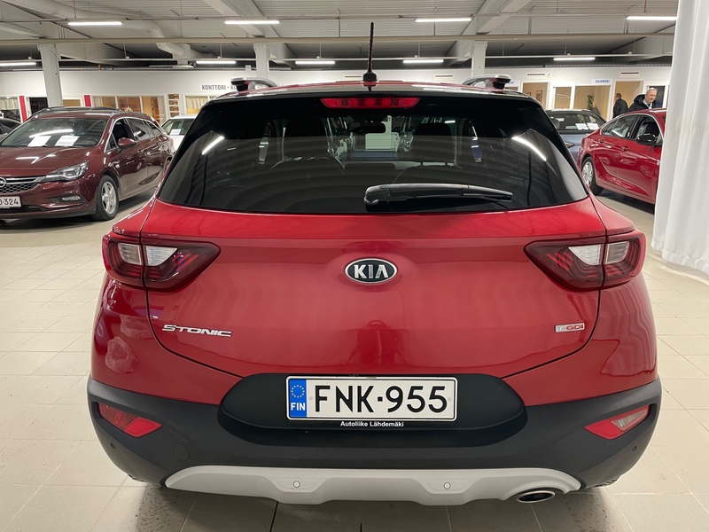 Kia Stonic vaihtoauto
