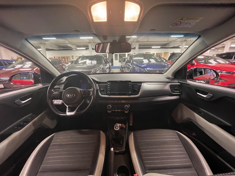 Kia Stonic vaihtoauto