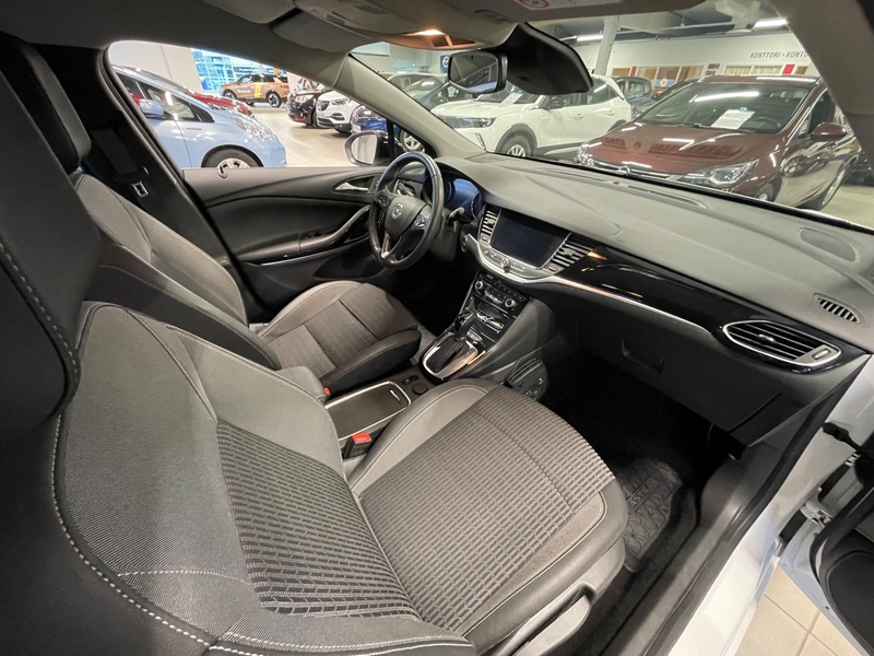 Opel Astra vaihtoauto