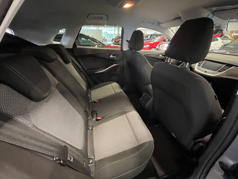 Opel Grandland X vaihtoauto