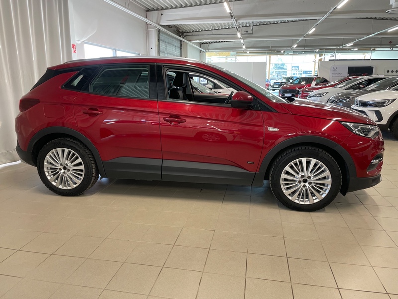 Opel Grandland X vaihtoauto