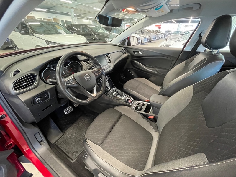 Opel Grandland X vaihtoauto