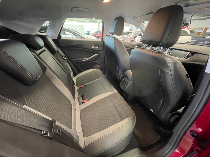 Opel Grandland X vaihtoauto