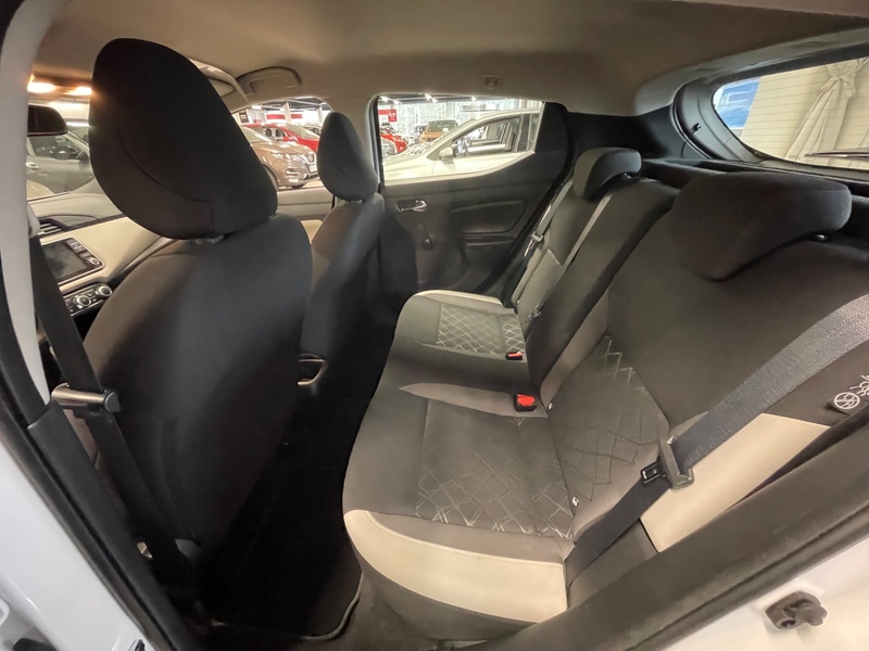 Nissan Micra vaihtoauto