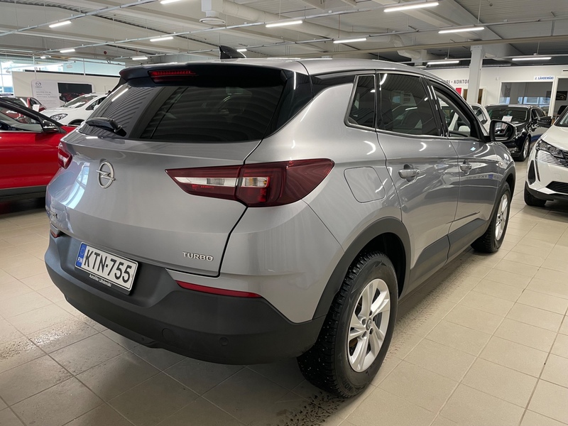 Opel Grandland X vaihtoauto