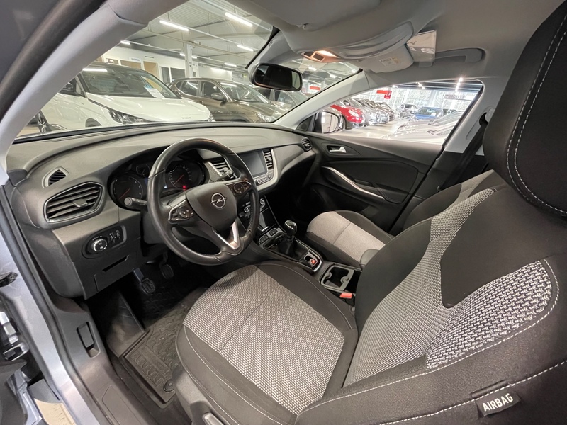 Opel Grandland X vaihtoauto