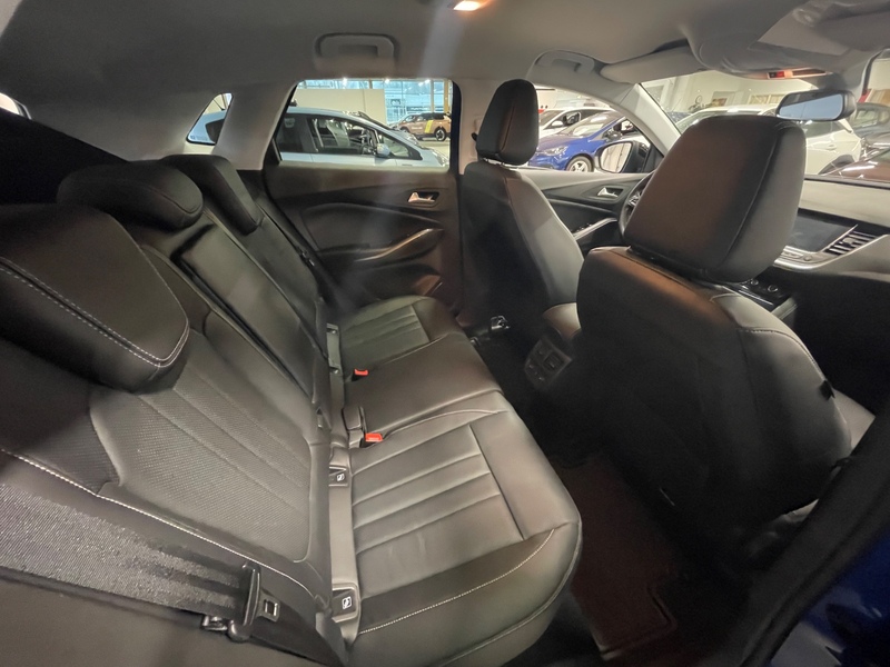 Opel Grandland X vaihtoauto