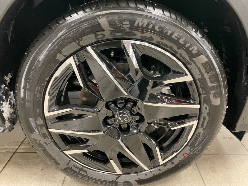 Peugeot 5008 vaihtoauto