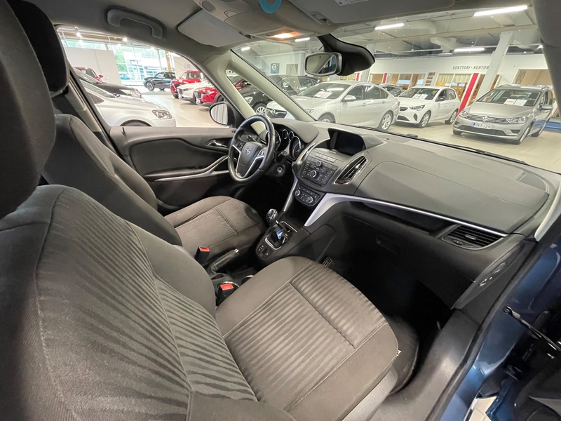 Opel Zafira Tourer vaihtoauto