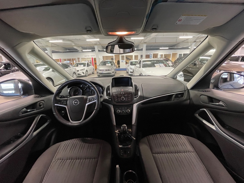 Opel Zafira Tourer vaihtoauto