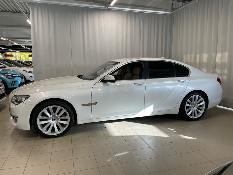 BMW 730 vaihtoauto