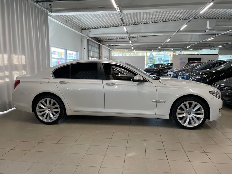 BMW 730 vaihtoauto