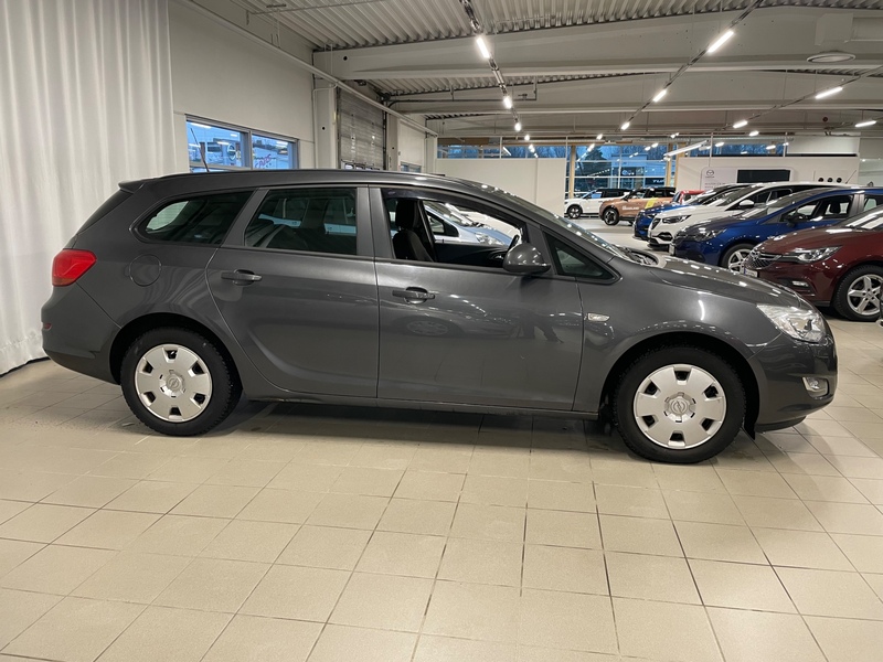 Opel Astra vaihtoauto