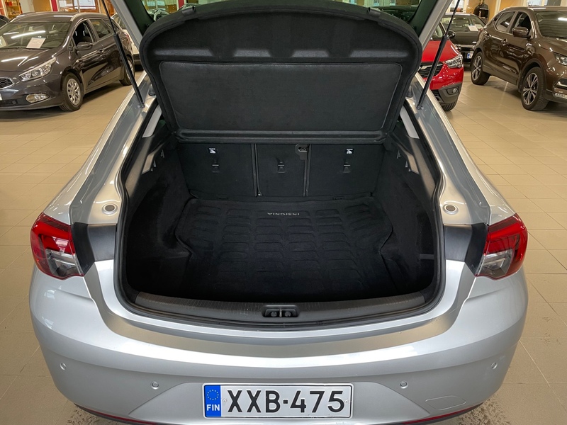 Opel Insignia vaihtoauto