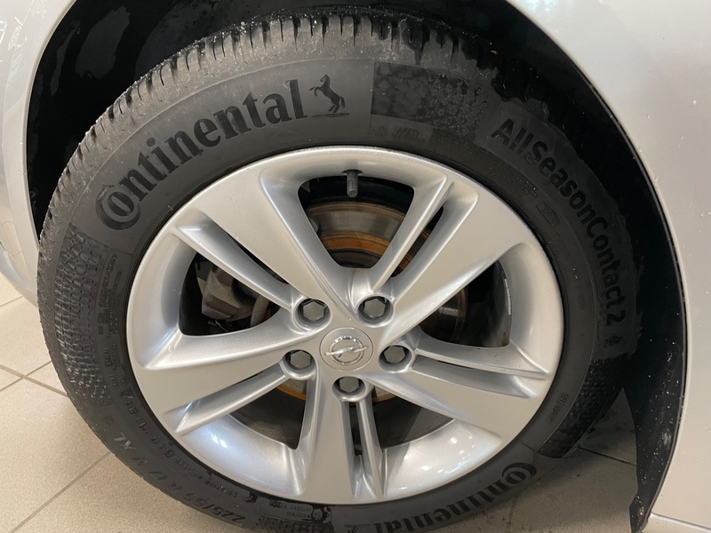 Opel Insignia vaihtoauto