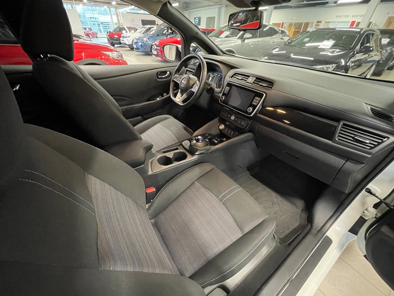 Nissan Leaf vaihtoauto