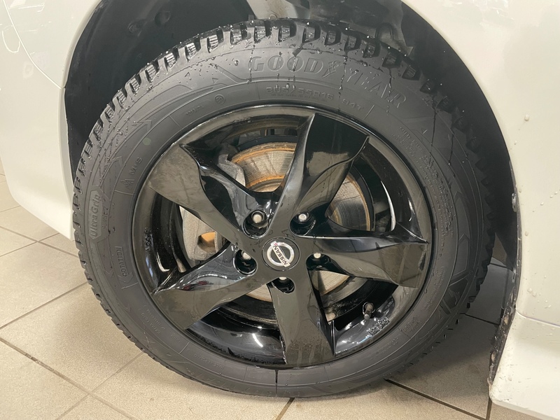 Nissan Leaf vaihtoauto