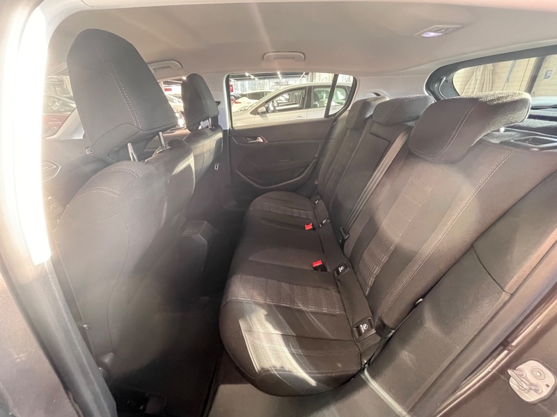 Peugeot 308 vaihtoauto