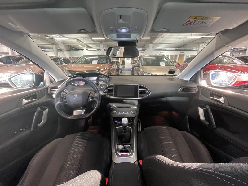 Peugeot 308 vaihtoauto