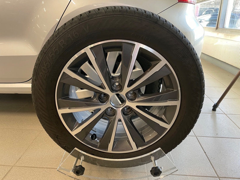 Peugeot 308 vaihtoauto