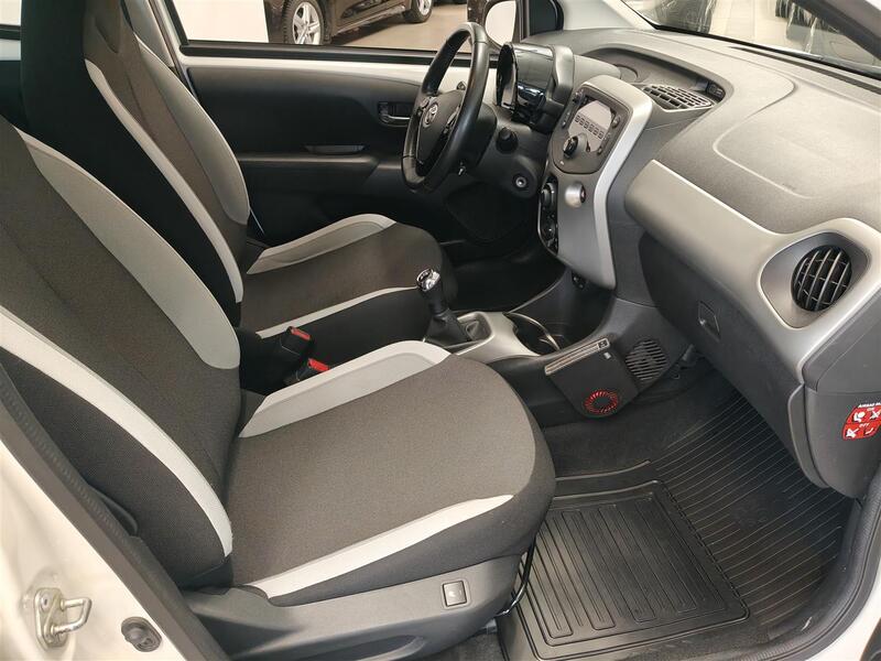 Toyota AYGO vaihtoauto