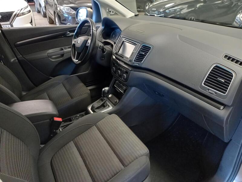 SEAT Alhambra vaihtoauto