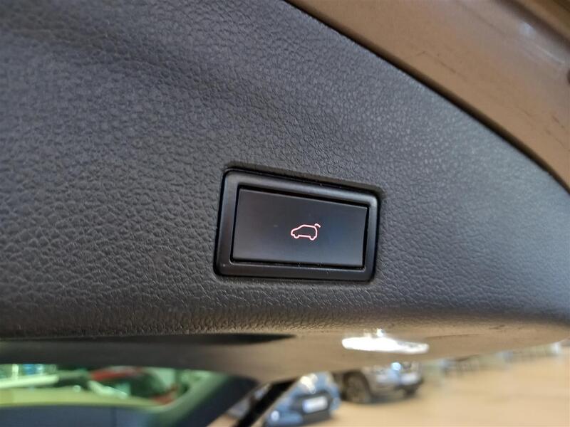 SEAT Alhambra vaihtoauto