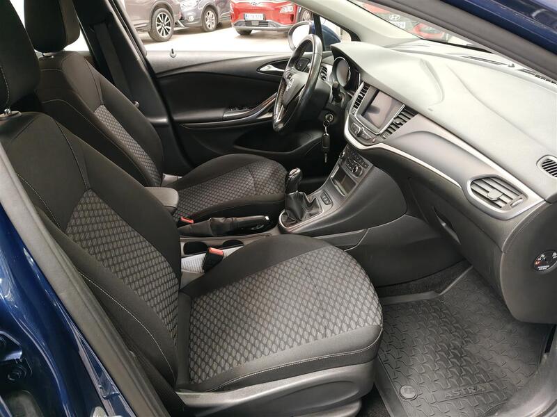 Opel Astra vaihtoauto