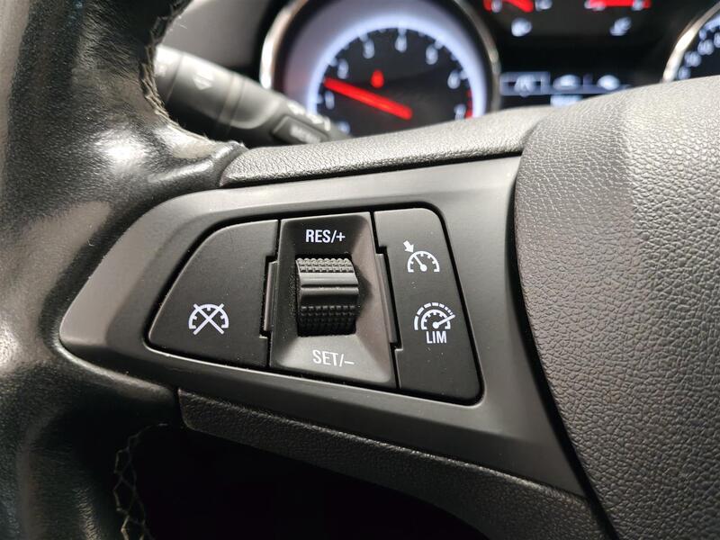 Opel Astra vaihtoauto