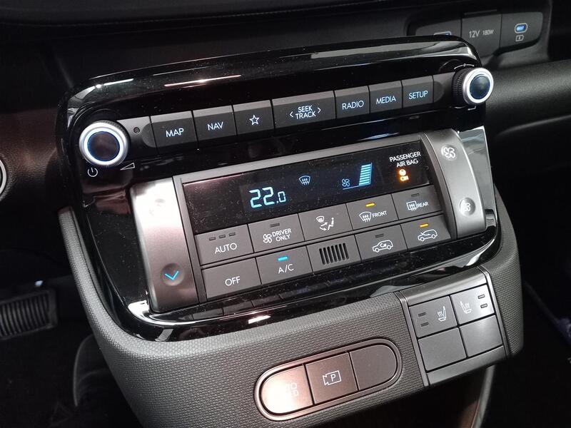 Hyundai INSTER vaihtoauto