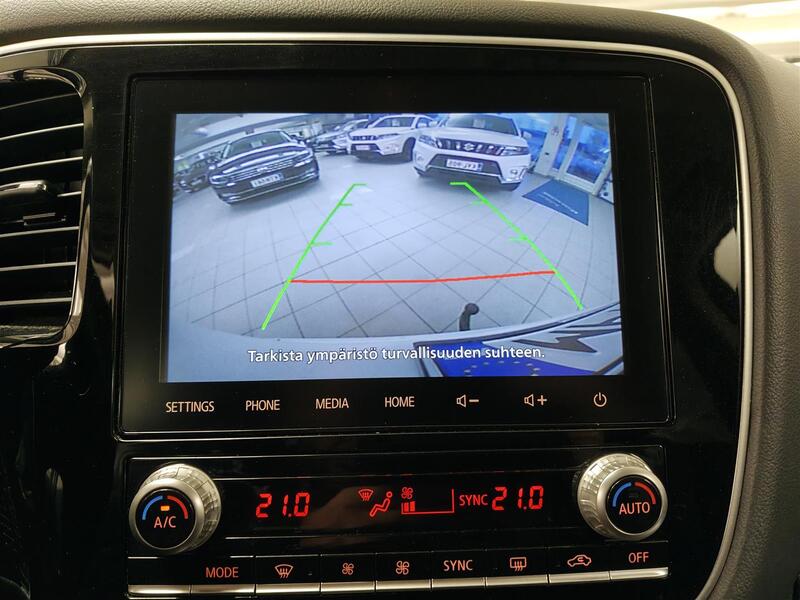 Mitsubishi Outlander PHEV vaihtoauto