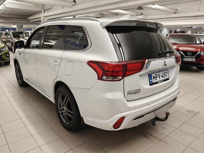 Mitsubishi Outlander PHEV vaihtoauto