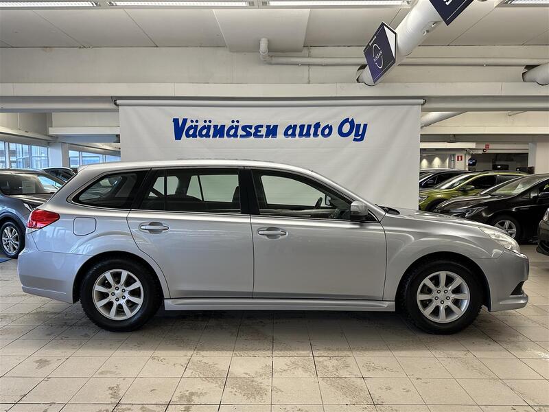 Subaru Legacy vaihtoauto