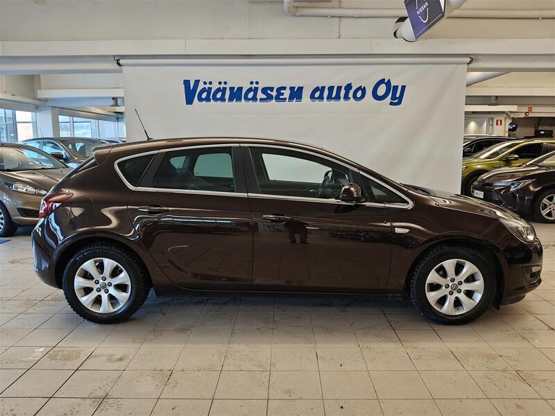 Opel Astra vaihtoauto