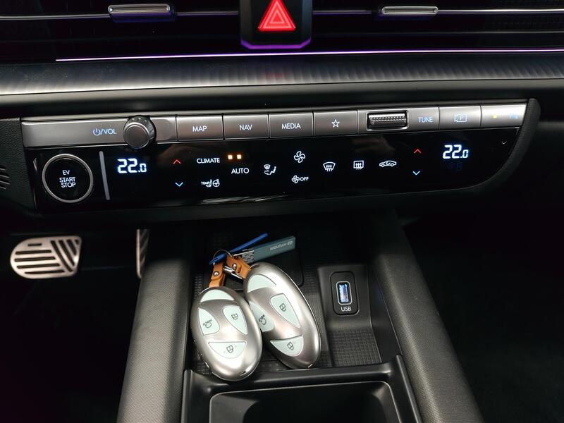 Hyundai IONIQ 6 vaihtoauto