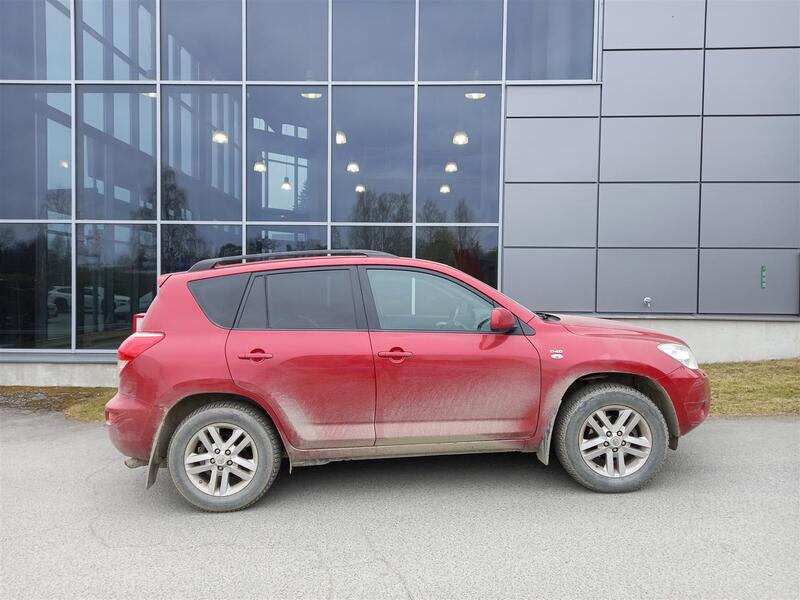 Toyota RAV4 vaihtoauto