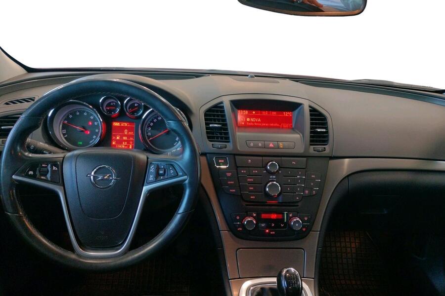 Opel Insignia vaihtoauto