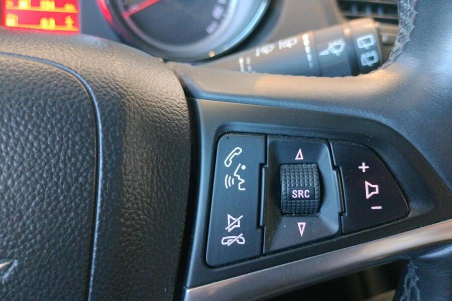 Opel Insignia vaihtoauto