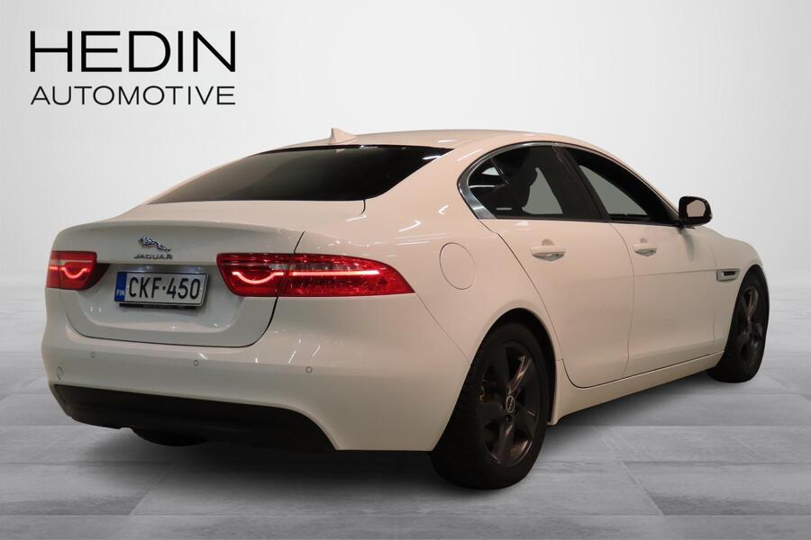 Jaguar XE vaihtoauto