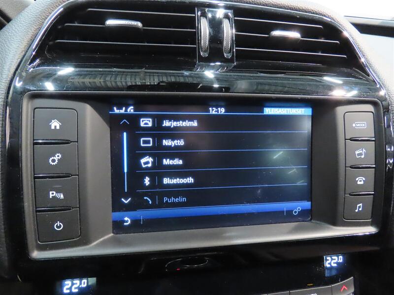 Jaguar XE vaihtoauto