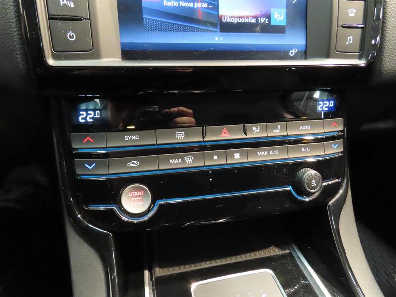 Jaguar XE vaihtoauto