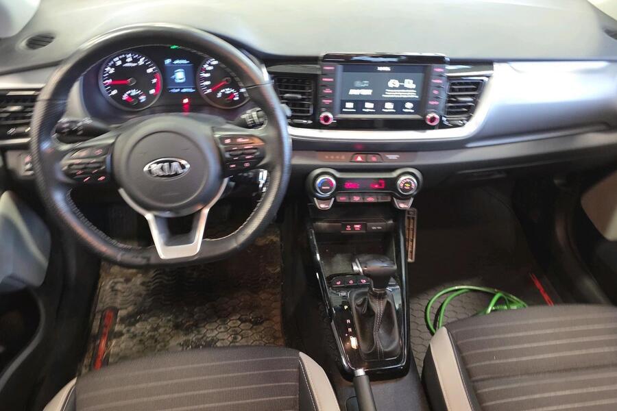 Kia Stonic vaihtoauto