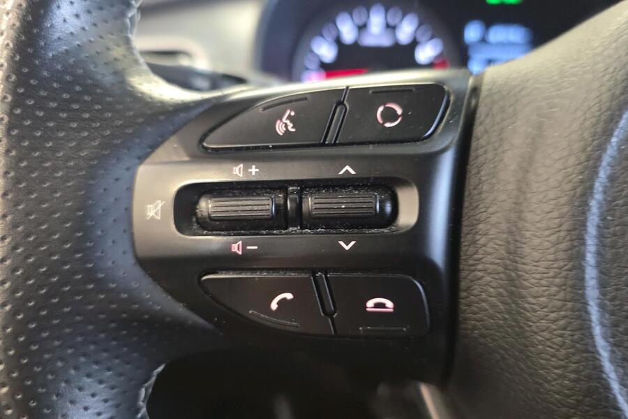 Kia Stonic vaihtoauto