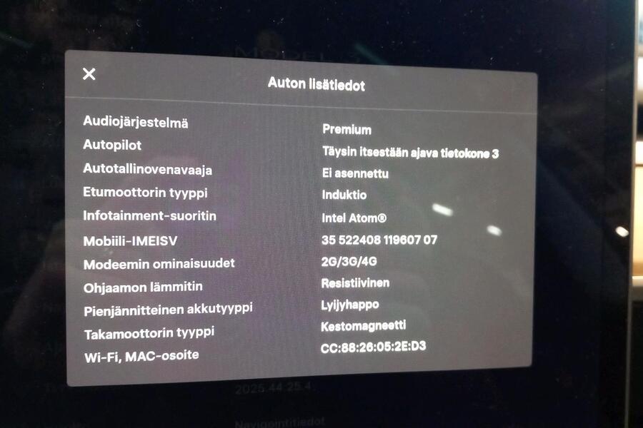 Tesla Model 3 vaihtoauto