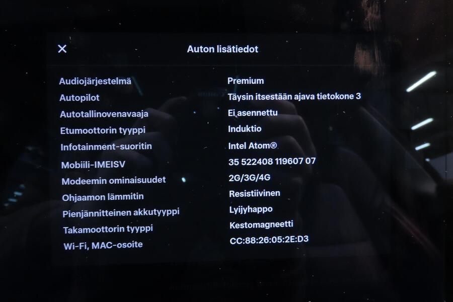 Tesla Model 3 vaihtoauto